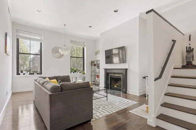 $5,570 | 130 Appleton Street, Unit 2C, Boston, MA 02116