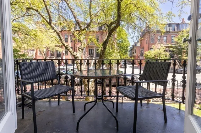 $5,570 | 130 Appleton Street, Unit 2C, Boston, MA 02116