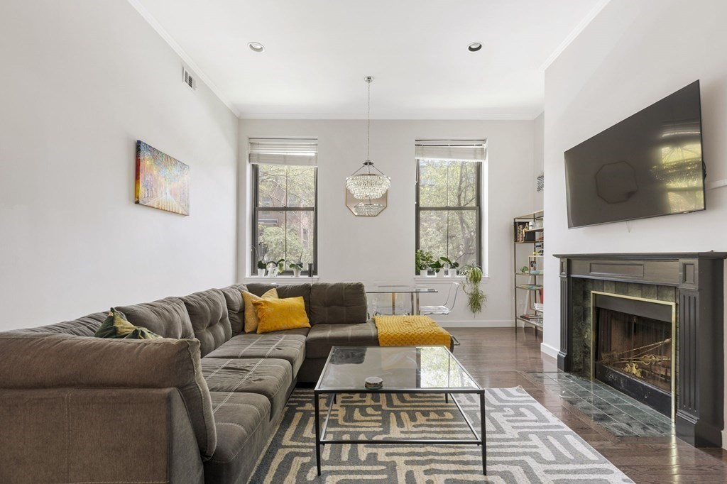 130 Appleton Street, Unit 2C Boston, MA 02116 - Photo 3 of 20