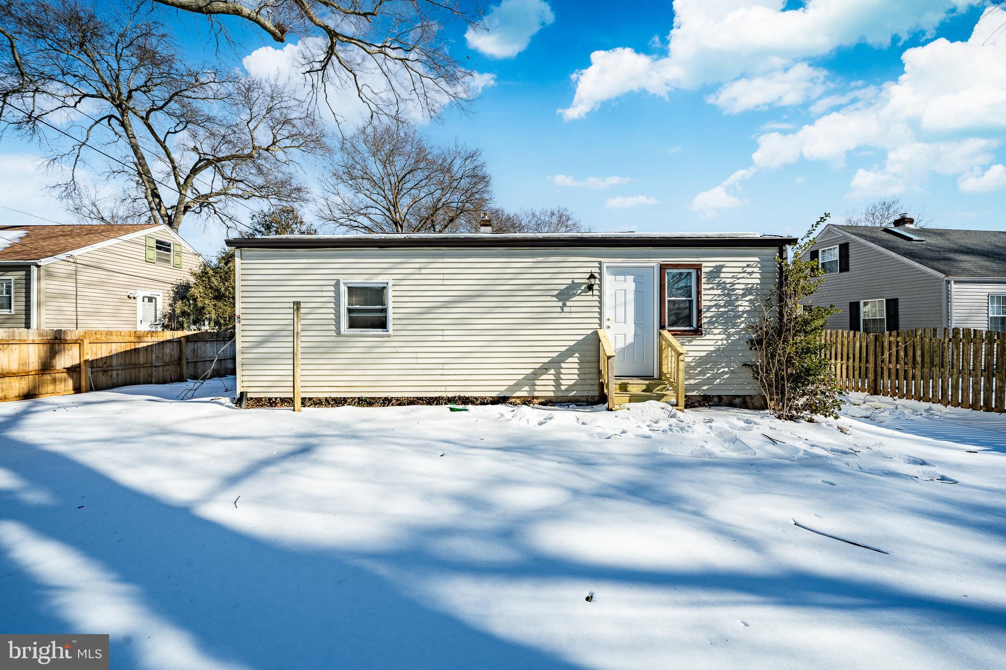 8 Garrett Road Wilmington, DE 19809 - Photo 29 of 37 a view of back yard of the house