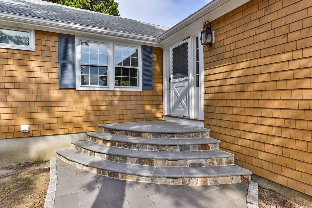 76 Bay Road Harwich, MA 02645 - Photo 3 of 27 Gallery Image 3