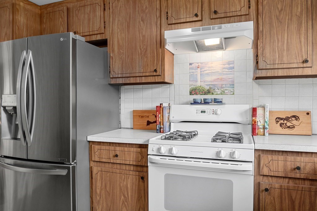 76 Bay Road Harwich, MA 02645 - Photo 10 of 27 Gallery Image 10