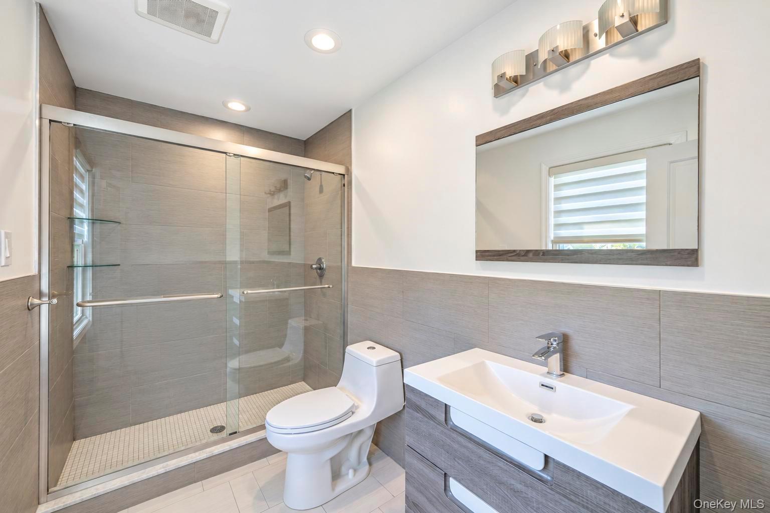 552 Dover Road Oceanside, NY 11572 - Photo 22 of 31 Gallery Image 22