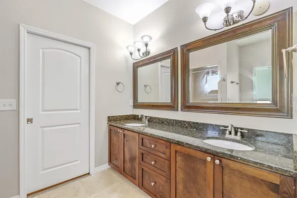 $3,700 | 3116 West Hartnett Avenue, Tampa, FL 33611