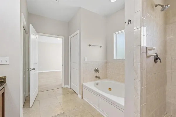 $3,700 | 3116 West Hartnett Avenue, Tampa, FL 33611