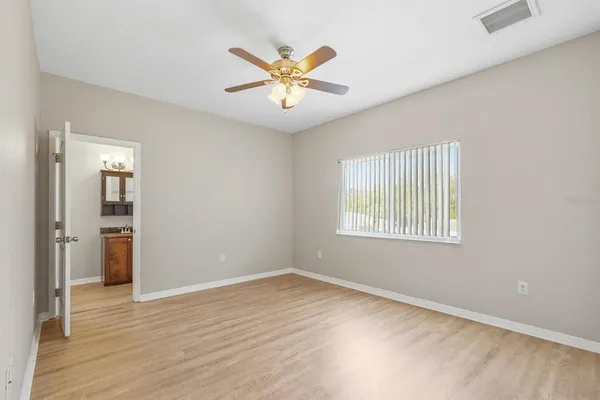 $3,700 | 3116 West Hartnett Avenue, Tampa, FL 33611