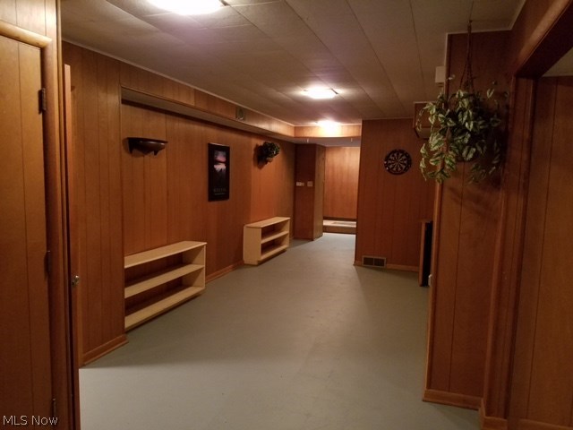 2299 Burnham Road Akron, OH 44333 - Photo 17 of 21 Gallery Image 17