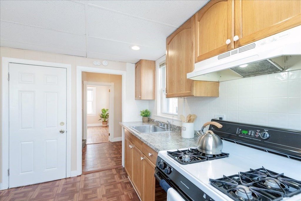 40 Division Street Chelsea, MA 02150 - Photo 8 of 26 Gallery Image 8