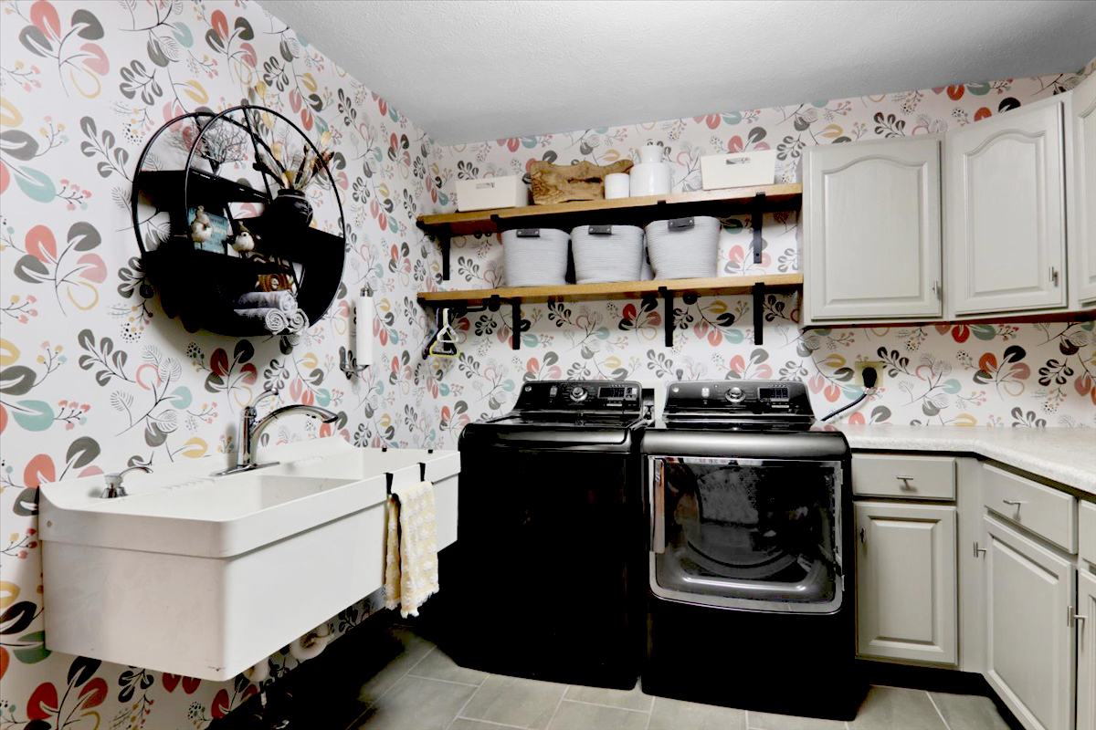 20379 Cedar Avenue Downs, IL 61736 - Photo 66 of 97 a kitchen with stainless steel appliances a stove a sink and a refrigerator