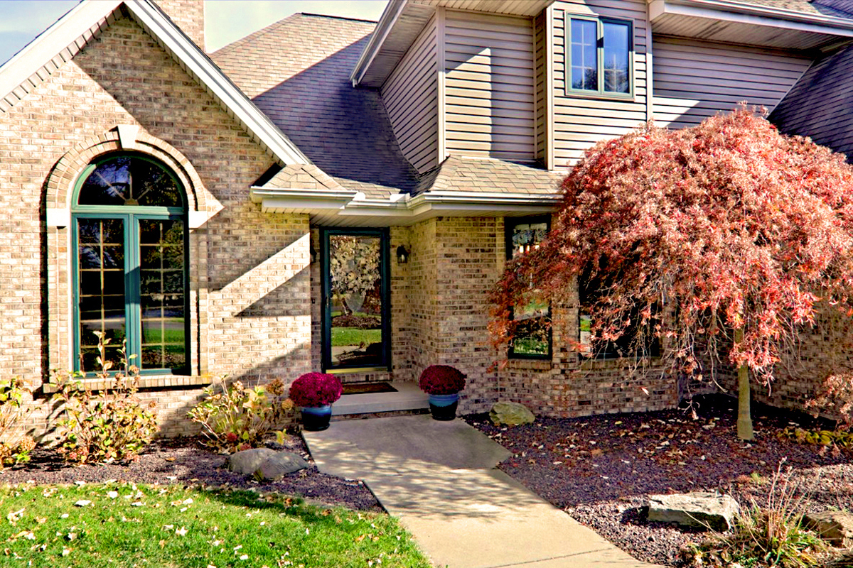 20379 Cedar Avenue Downs, IL 61736 - Photo 7 of 97