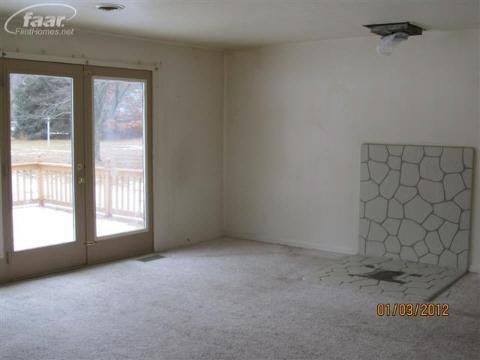 11273 North Center Road Clio, MI 48420 - Photo 2 of 5 20145050-1.JPG