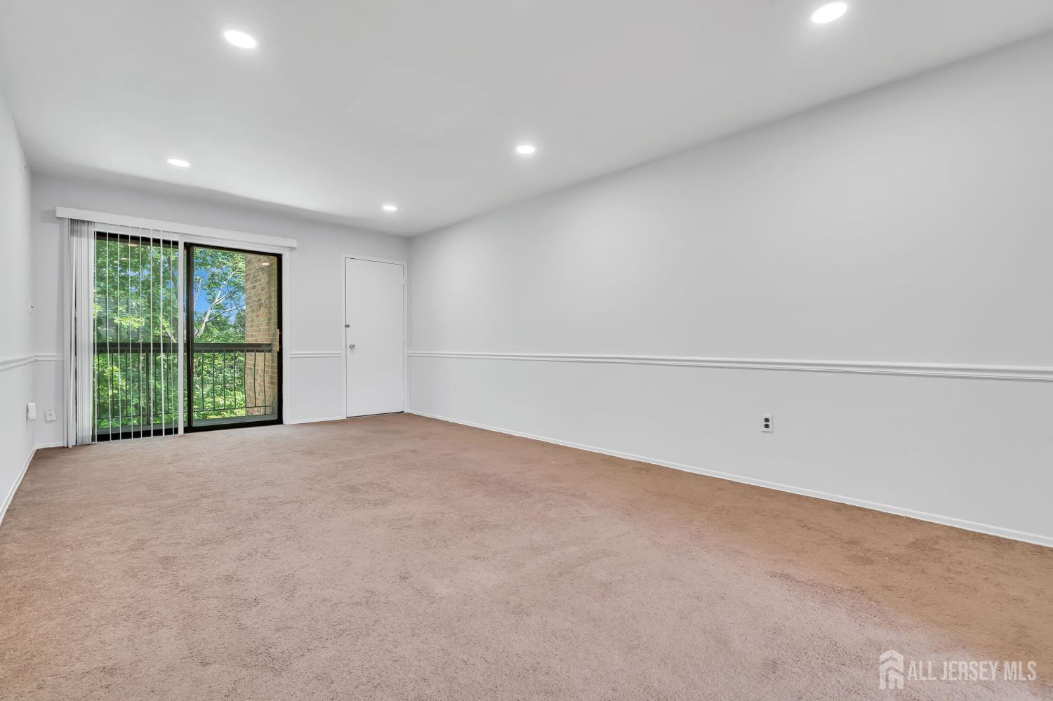 1909 Raspberry Court Edison, NJ 08817 - Photo 7 of 19