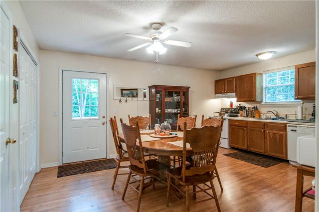 1286 Primm Road Ashland City, TN 37015 - Photo 6 of 18 Open kitchen