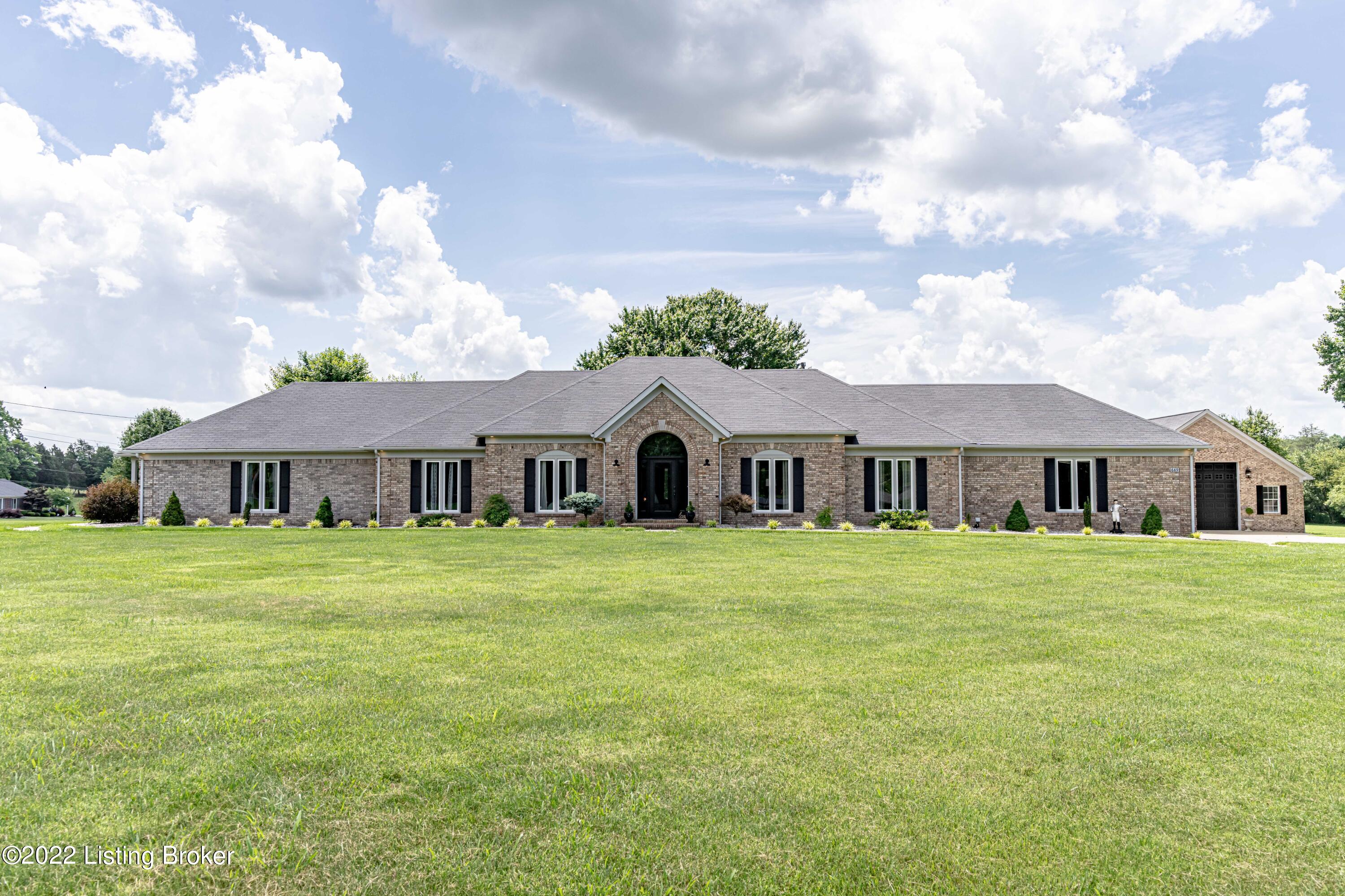 689 West Laurel River Road Shepherdsville, KY 40165 - Photo 22 of 129 DSC02228