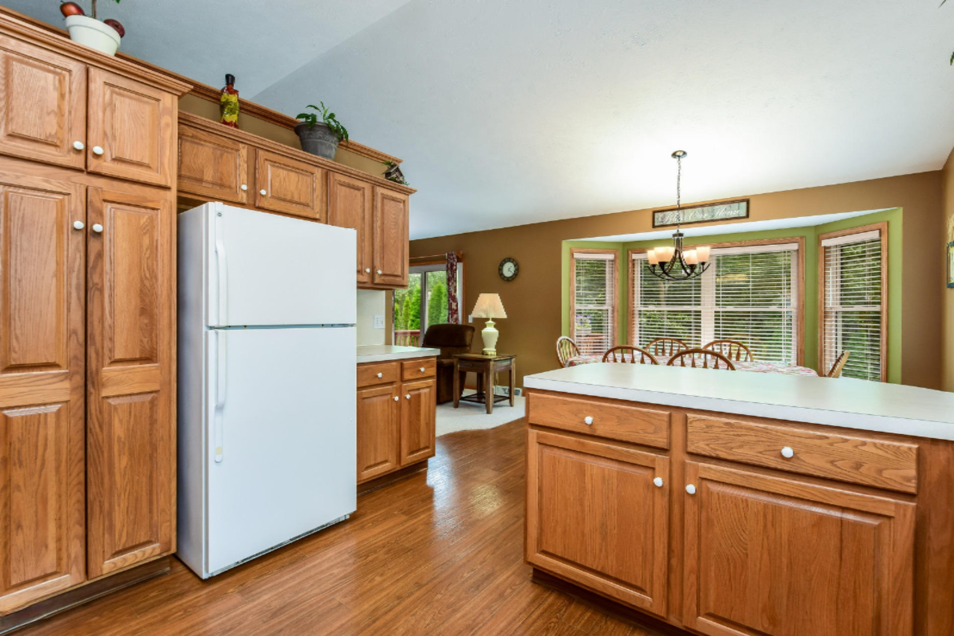 8574 Ridgebluff Drive Southwest Byron Center, MI 49315 - Photo 12 of 52 012-Kitchen-4667180-medium