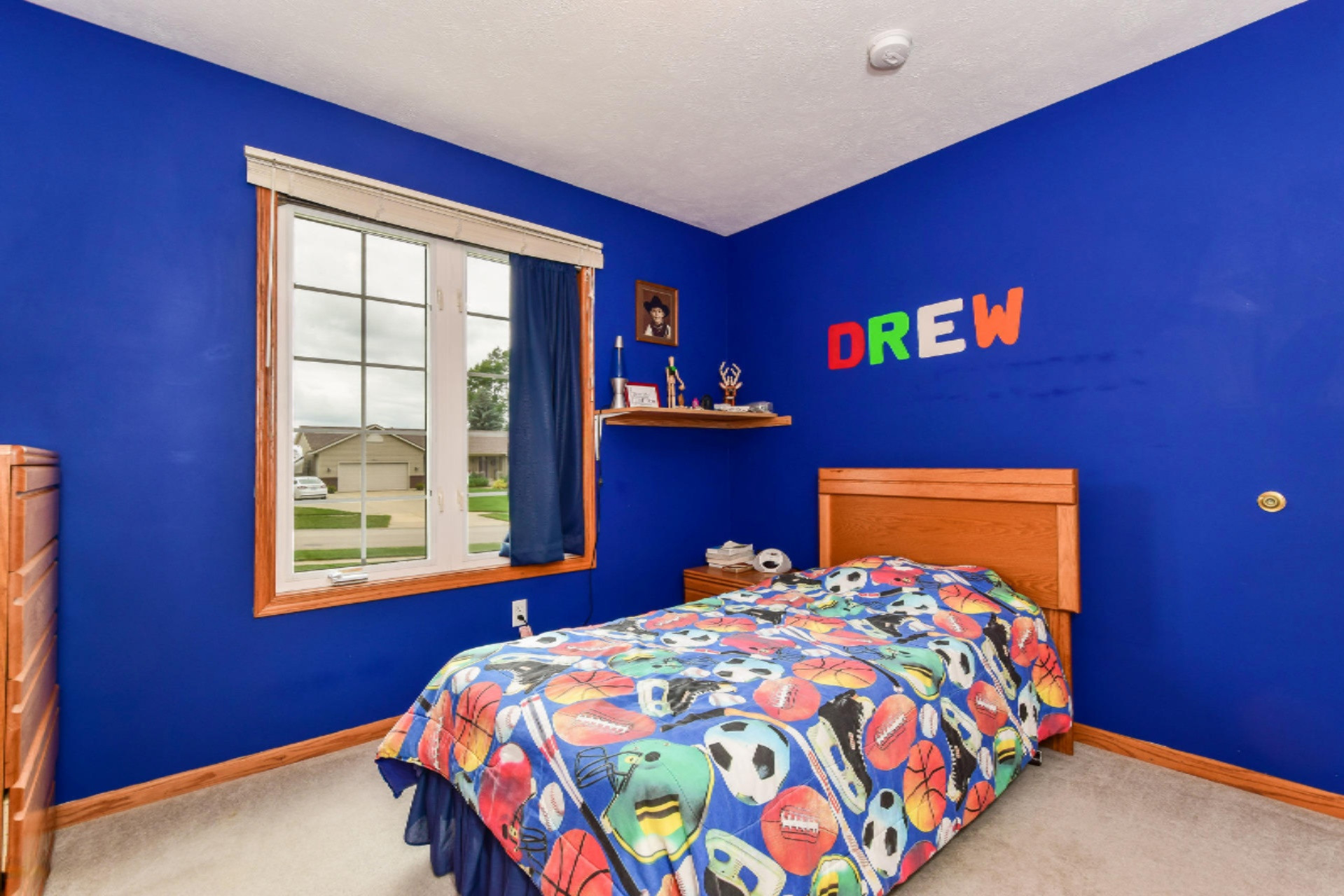 8574 Ridgebluff Drive Southwest Byron Center, MI 49315 - Photo 22 of 52 022-Bedroom-4667163-medium