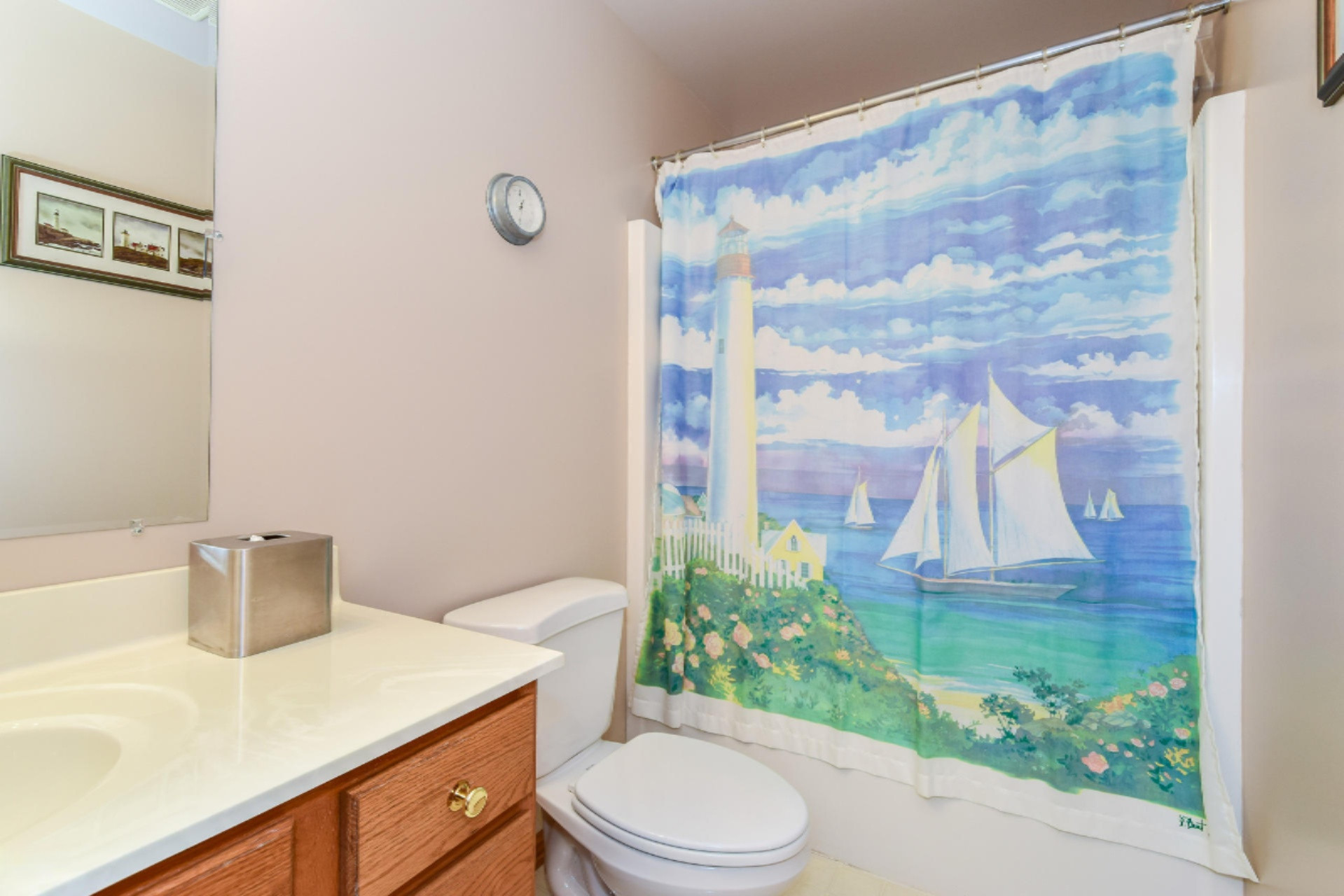 8574 Ridgebluff Drive Southwest Byron Center, MI 49315 - Photo 28 of 52 028-Bathroom-4667166-medium
