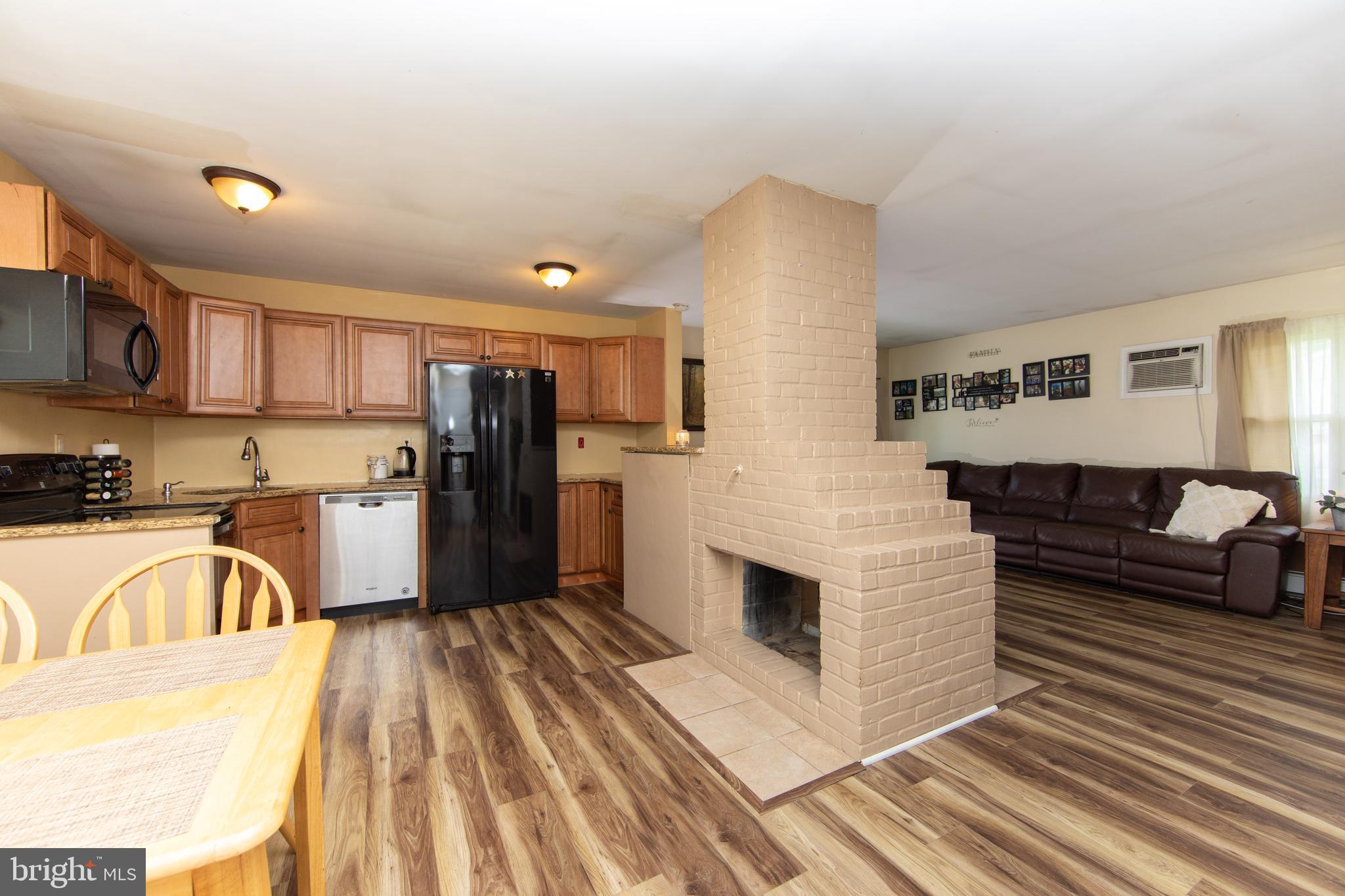 11 Gable Hill Road Levittown, PA 19057 - Photo 10 of 23 Gallery Image 10