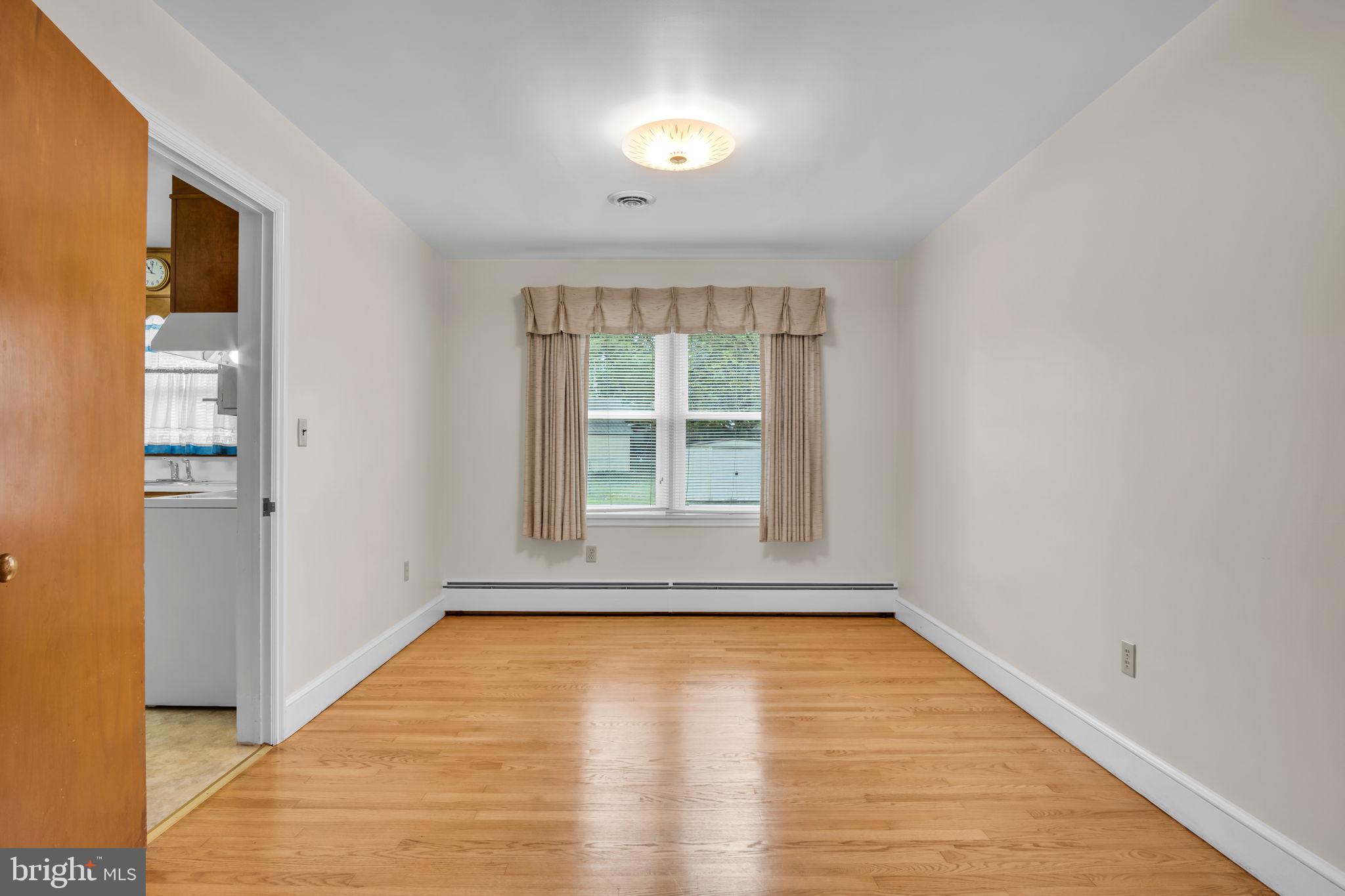 1820 Ridgeview Drive Carlisle, PA 17013 - Photo 5 of 27 Gallery Image 5