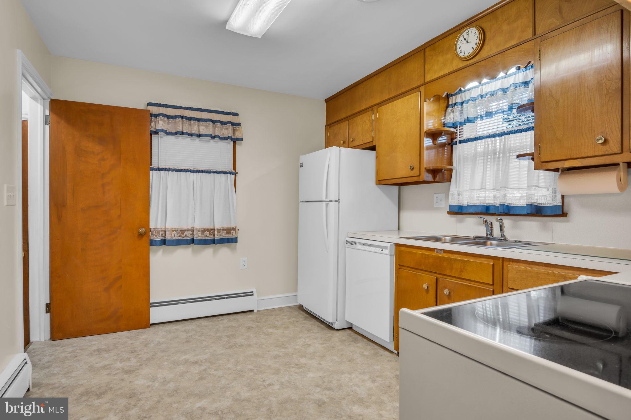 1820 Ridgeview Drive Carlisle, PA 17013 - Photo 8 of 27 Gallery Image 8