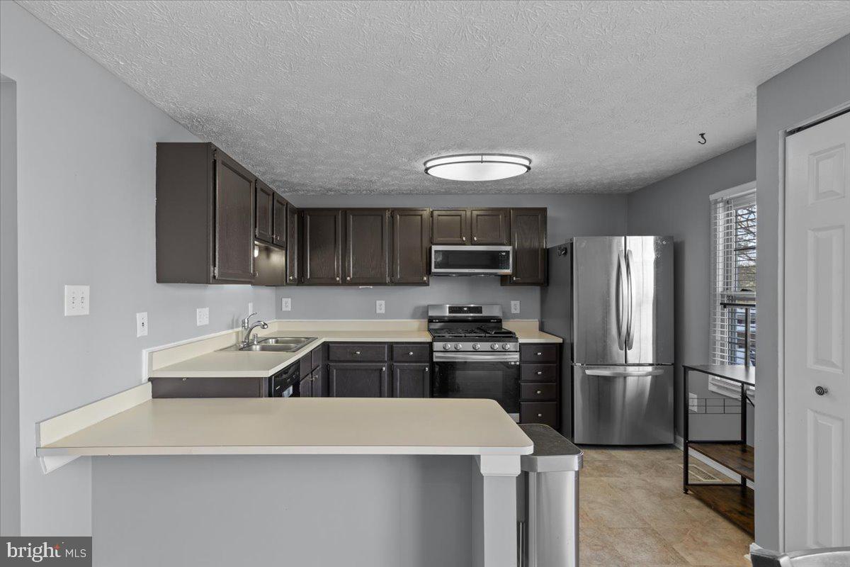 2408 Beechnut Place Odenton, MD 21113 - Photo 8 of 30 Gallery Image 8