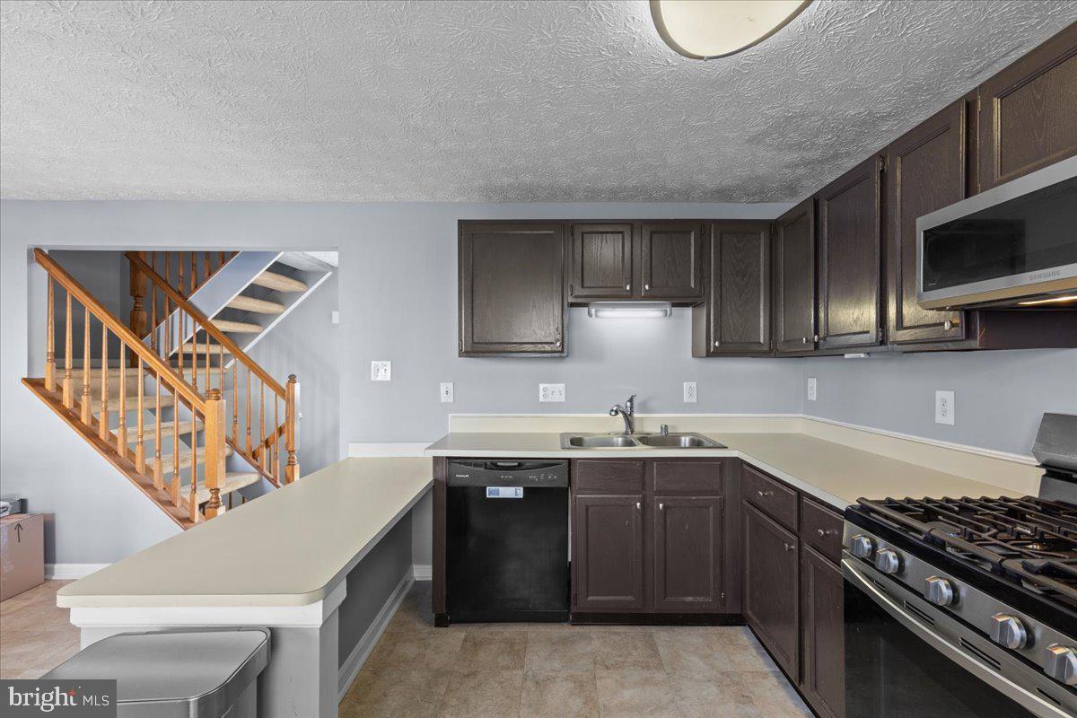 2408 Beechnut Place Odenton, MD 21113 - Photo 10 of 30 Gallery Image 10