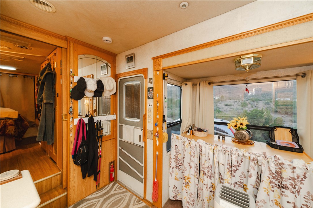 1597 Gisela Road Golden Valley, AZ 86413 - Photo 42 of 52 Stable