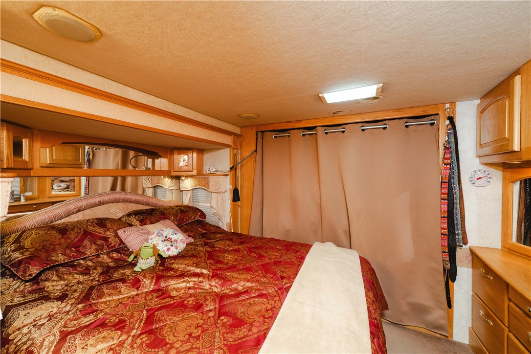 1597 Gisela Road Golden Valley, AZ 86413 - Photo 44 of 52 Bedroom