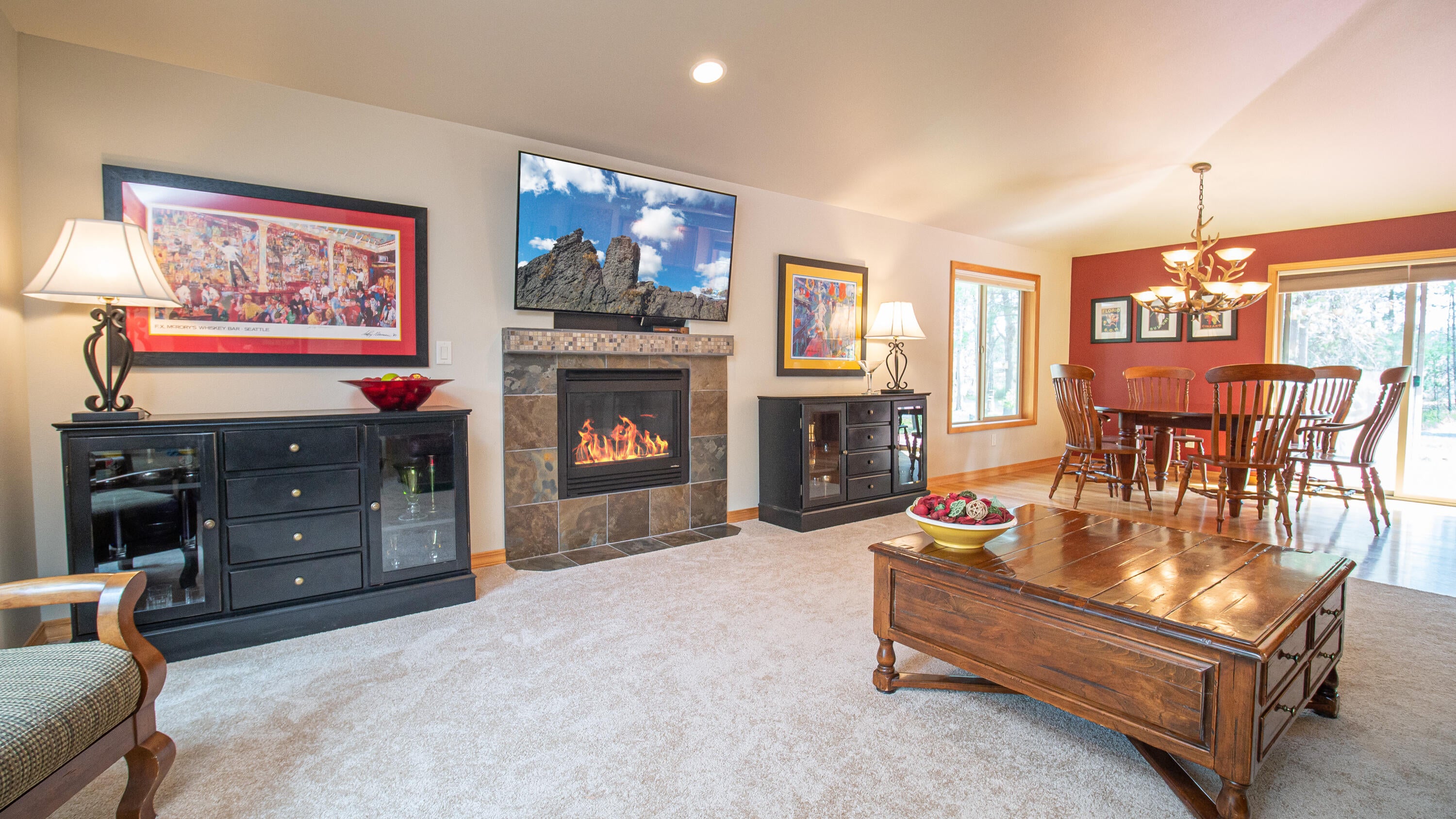 55845 Lost Rider Loop Bend, OR 97707 - Photo 5 of 42 Living Room 3