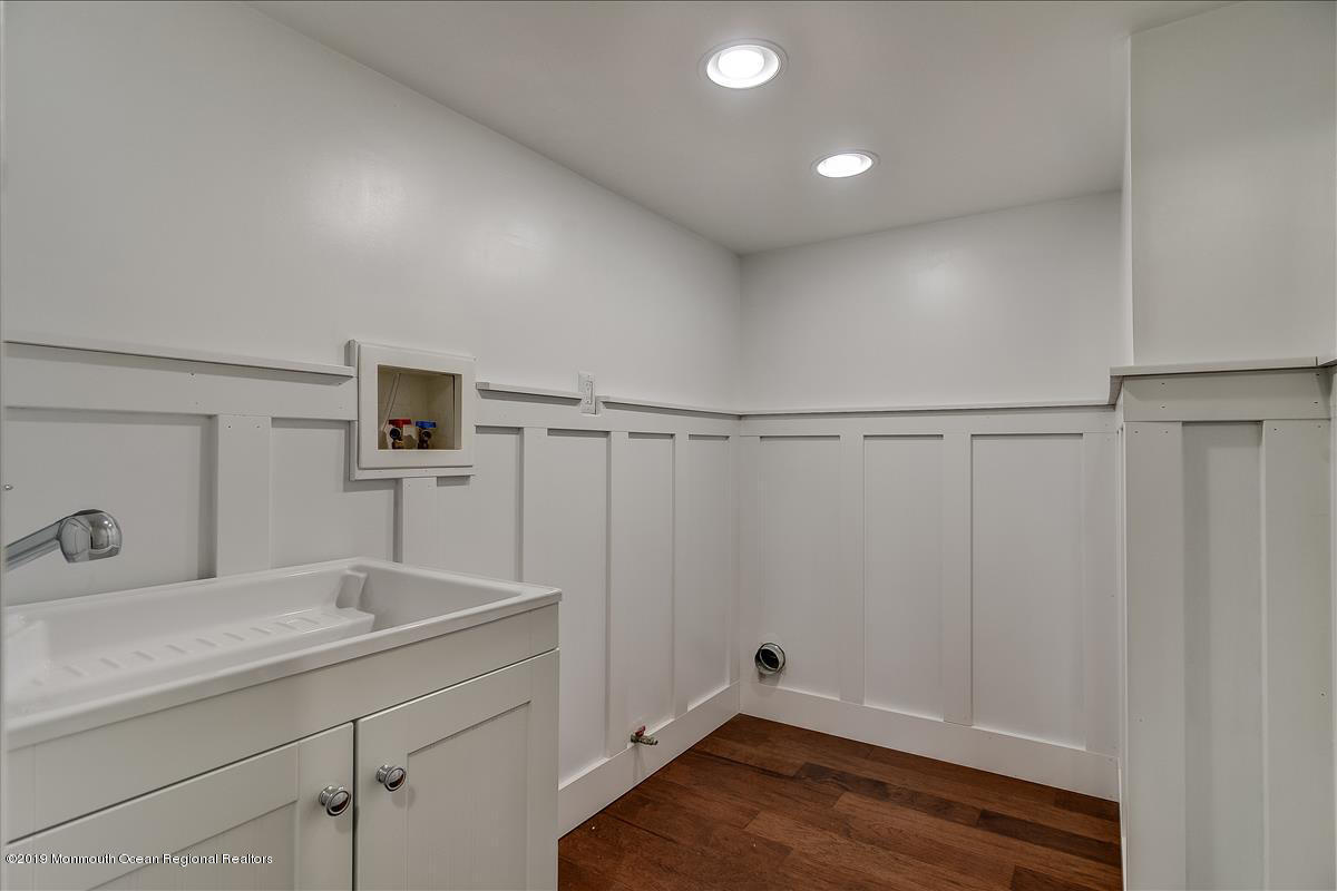 46 Centerville Road Holmdel, NJ 07733 - Photo 36 of 40 Laundry