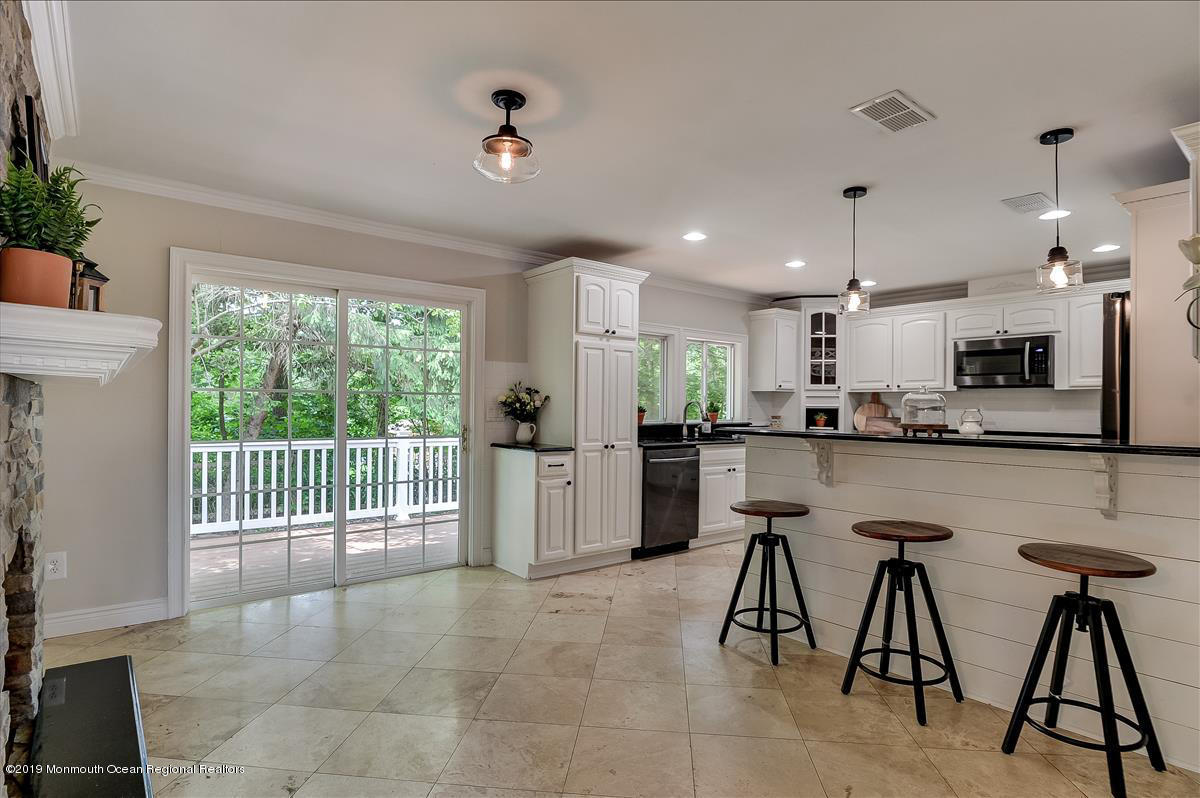 46 Centerville Road Holmdel, NJ 07733 - Photo 7 of 40 Kitchen