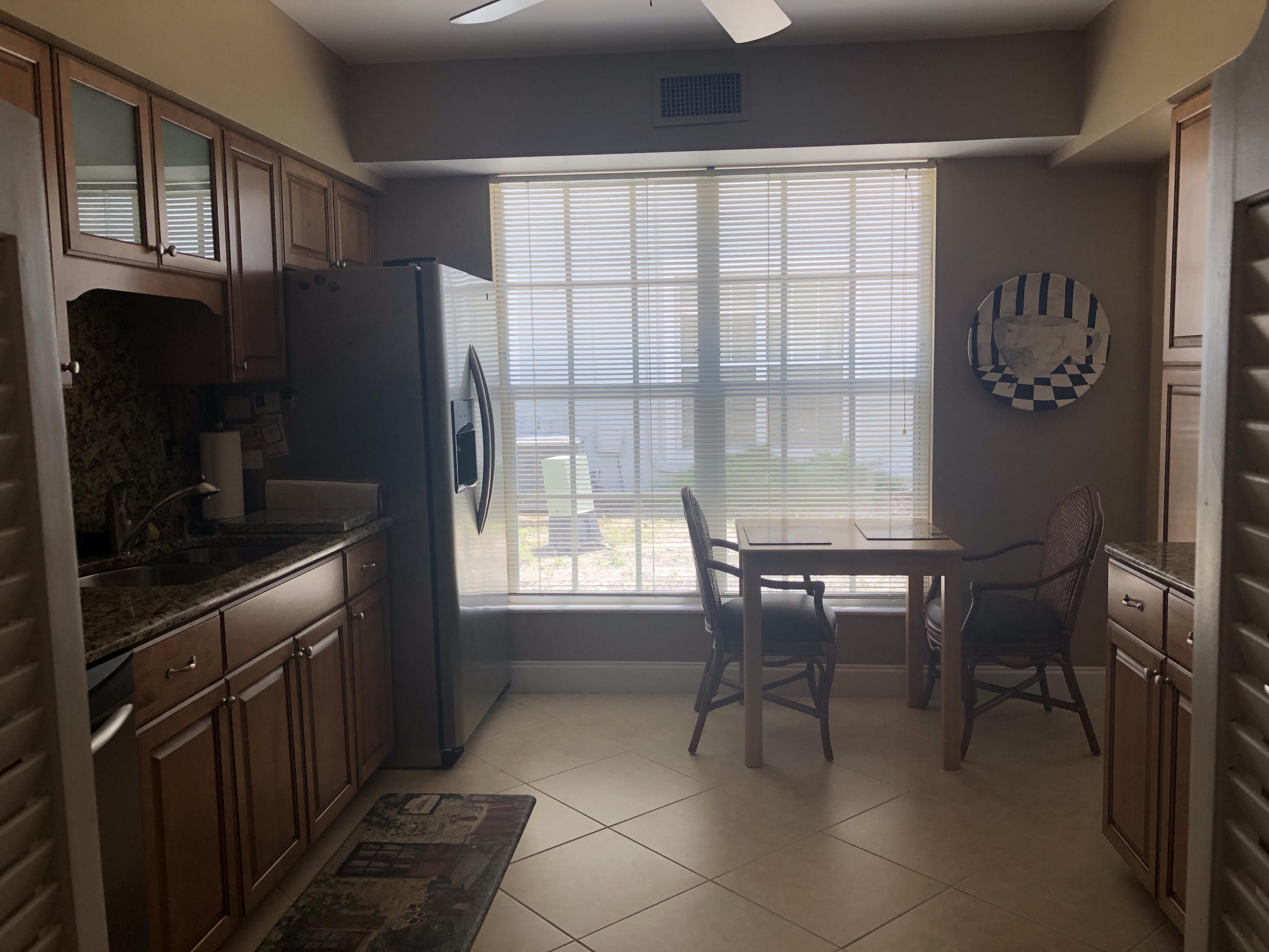 6237 Old Court Road, Unit 103 Boca Raton, FL 33433 - Photo 20 of 34 Kitchen