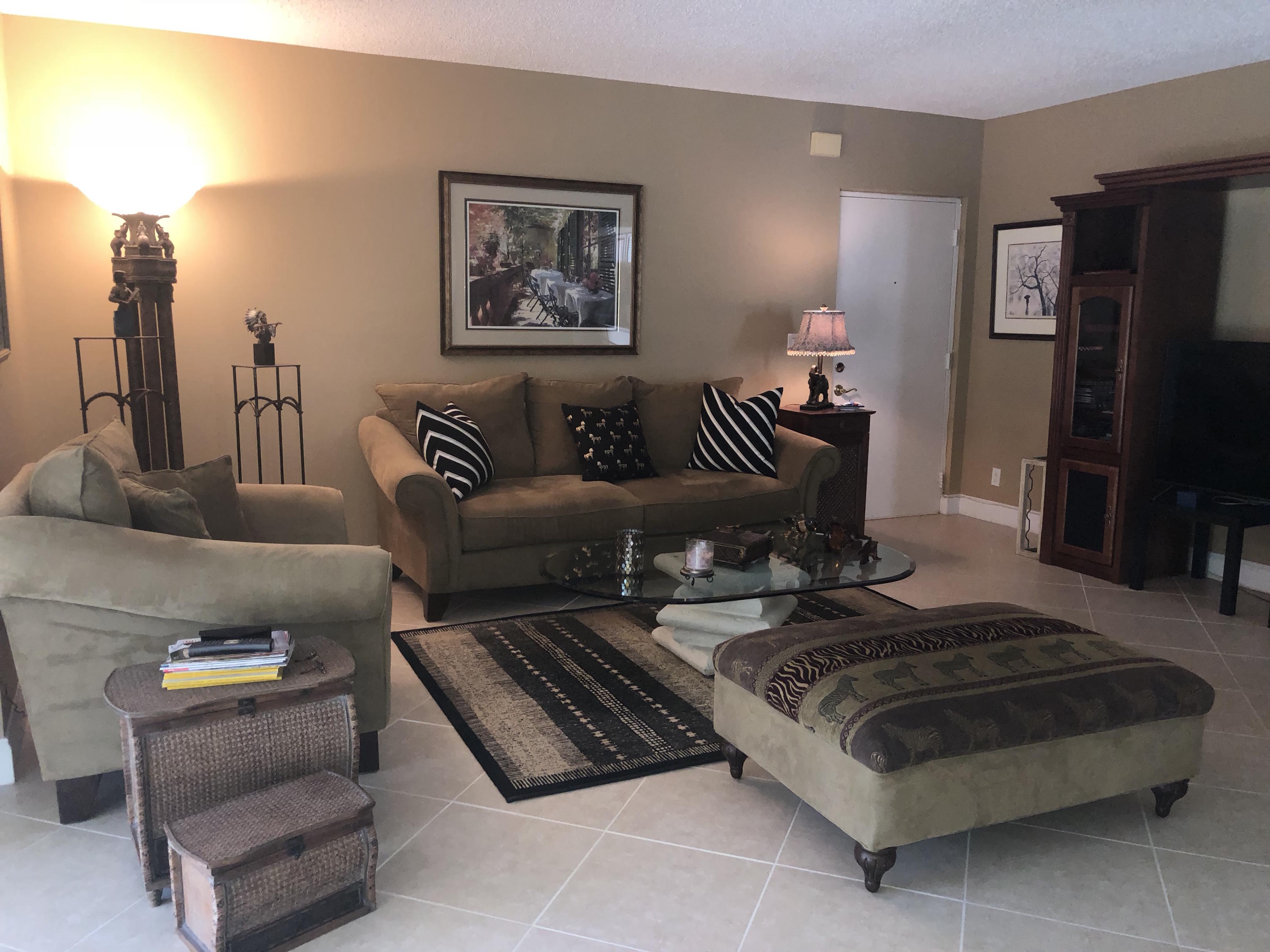 6237 Old Court Road, Unit 103 Boca Raton, FL 33433 - Photo 6 of 34 Living Room