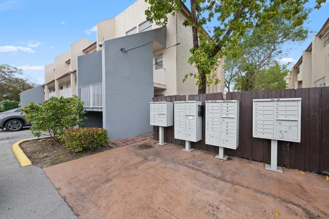 $205,000 | 3750 Northwest 115th Avenue, Unit 85, Coral Springs, FL 33065