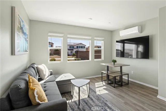 $2,950 | 50133 Camino Convento, Unit B, Coachella, CA 92236