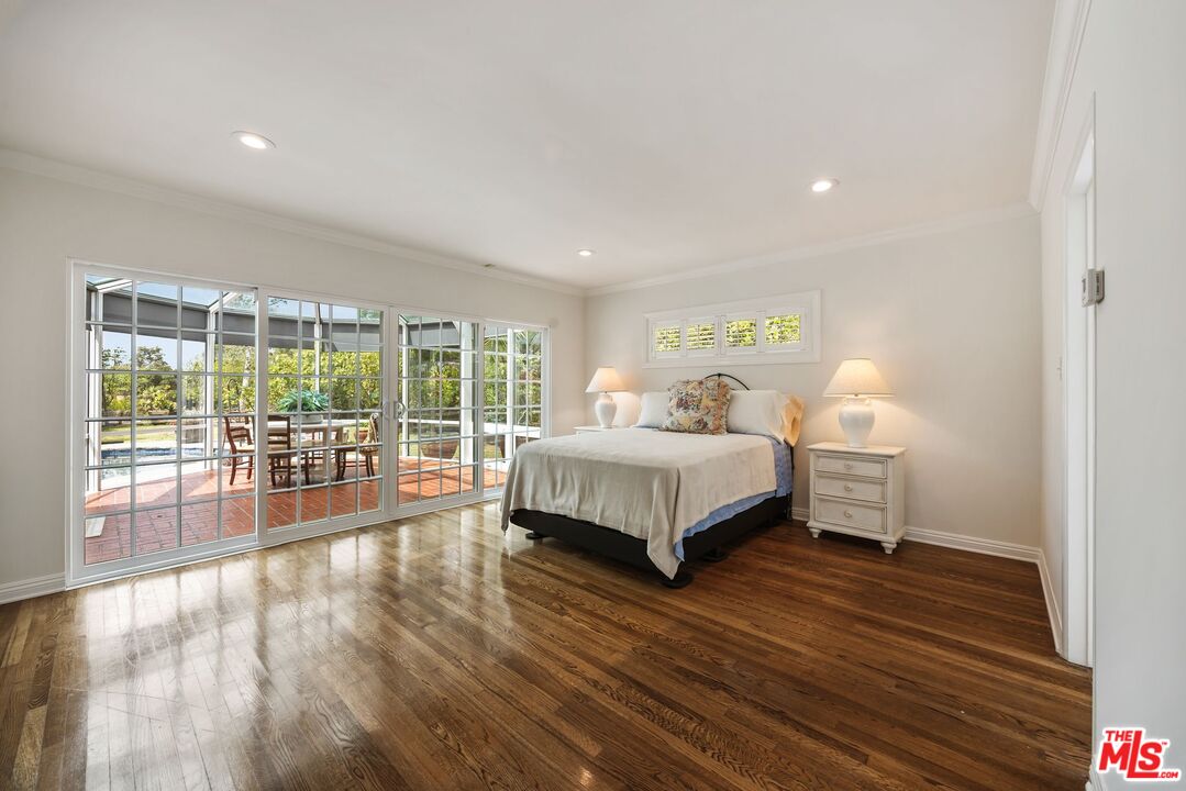 2229 Stradella Road Los Angeles, CA 90077 - Photo 23 of 37