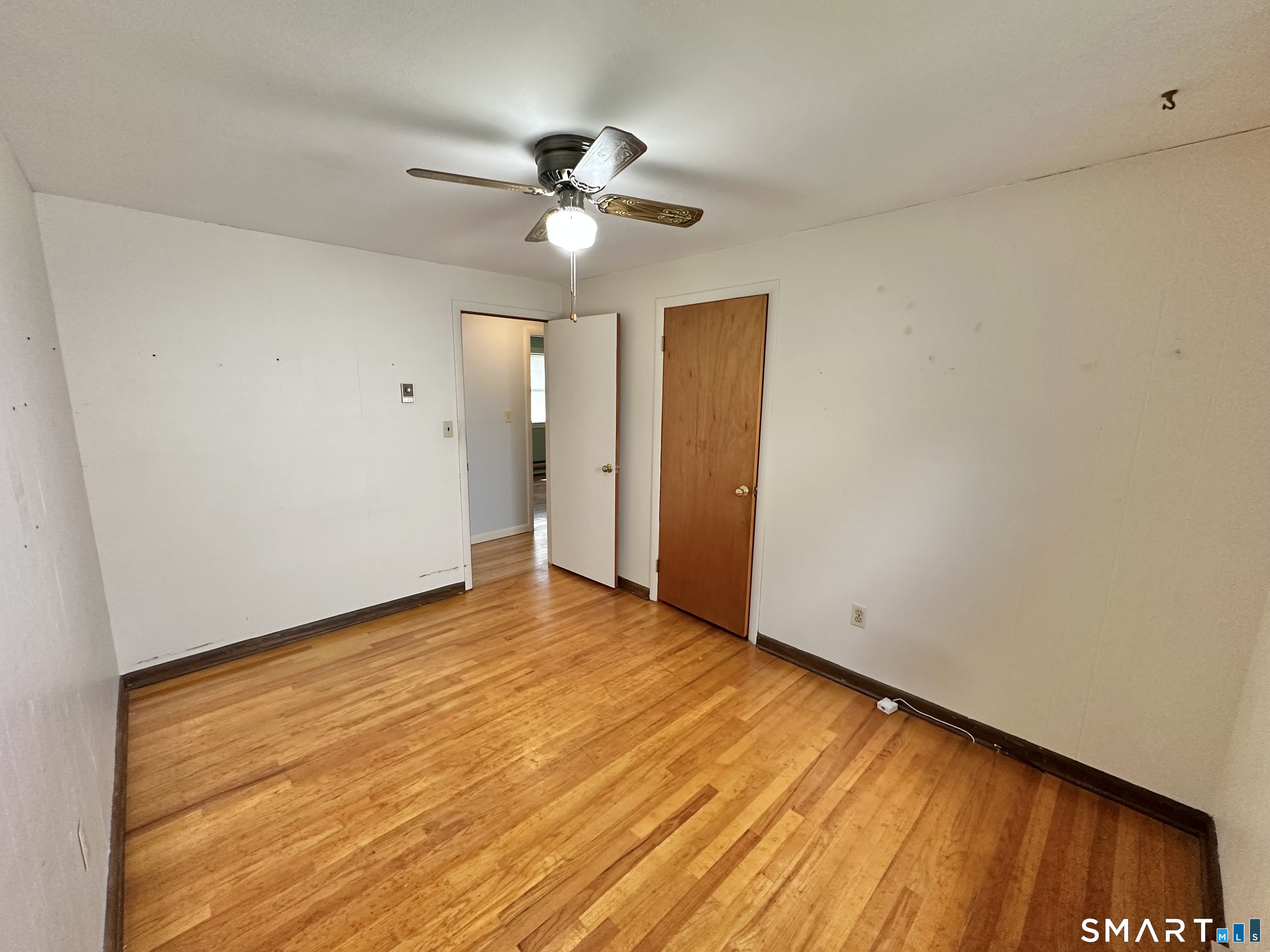 232 Lakeside Boulevard East Waterbury, CT 06708 - Photo 14 of 23