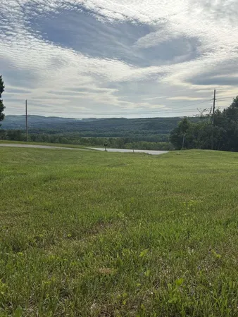 $69,000 | 6 Dartmouth College Highway, Haverhill, NH 03765