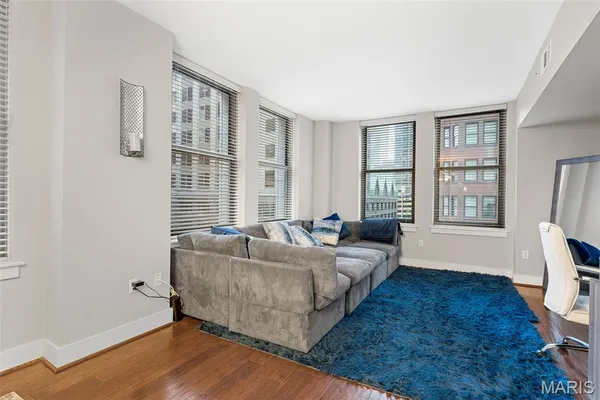 $209,000 | 314 North Broadway, Unit 803, St. Louis, MO 63102