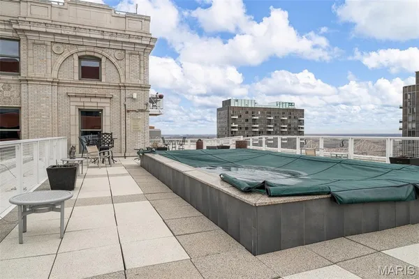 $209,000 | 314 North Broadway, Unit 803, St. Louis, MO 63102