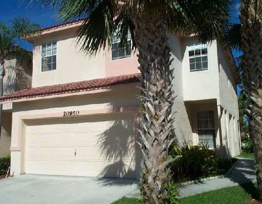 20950 Vía Azalea, Unit 5 Boca Raton, FL 33428 - Photo 1 of 7 Primary Photo