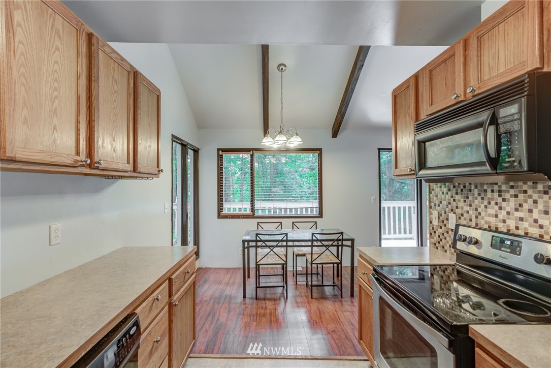 23 Hillside Place Bellingham, WA 98229 - Photo 8 of 25
