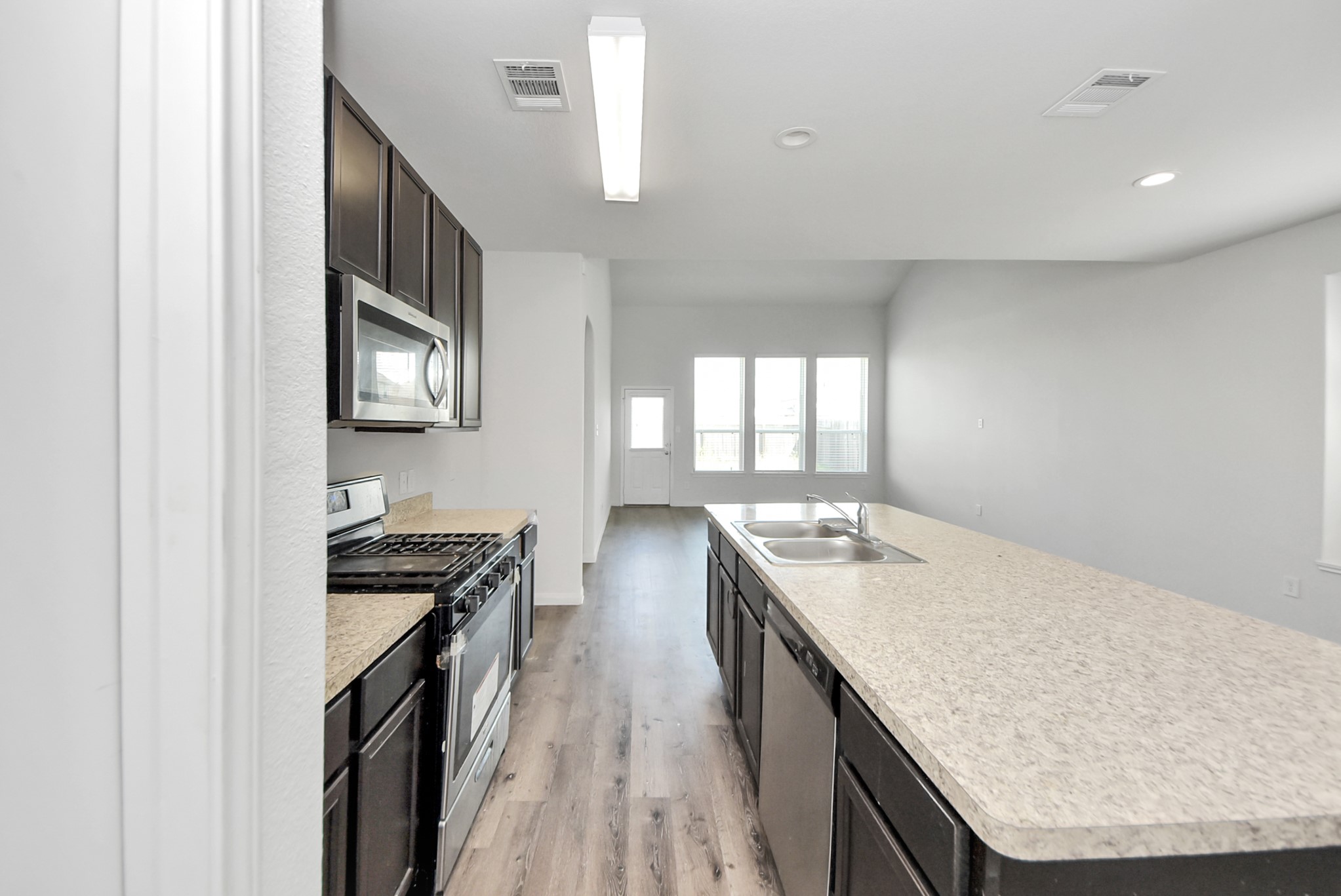 4919 Purple Wisteria Lane Spring, TX 77373 - Photo 9 of 50