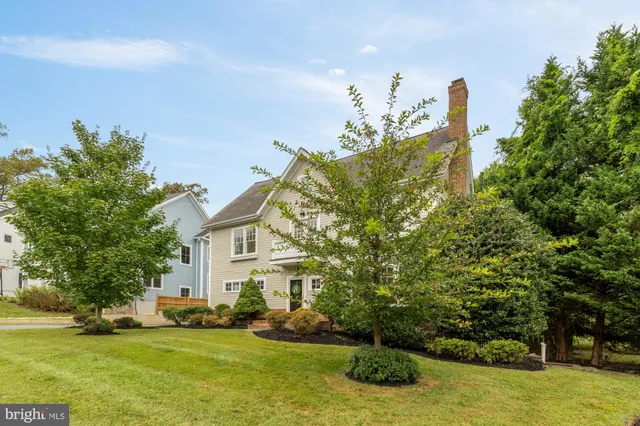 $1,795,000 | 5301 McKinley Street, Bethesda, MD 20814