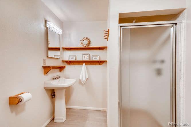 501 Peakview Road Boulder, CO 80302 - Photo 20 of 40 a bathroom with a sink and mirror