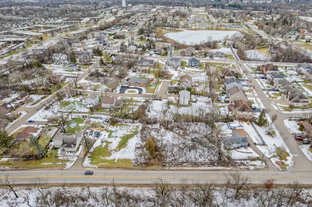 $160,000 | 1309 West Dundee Road, Palatine, IL 60067