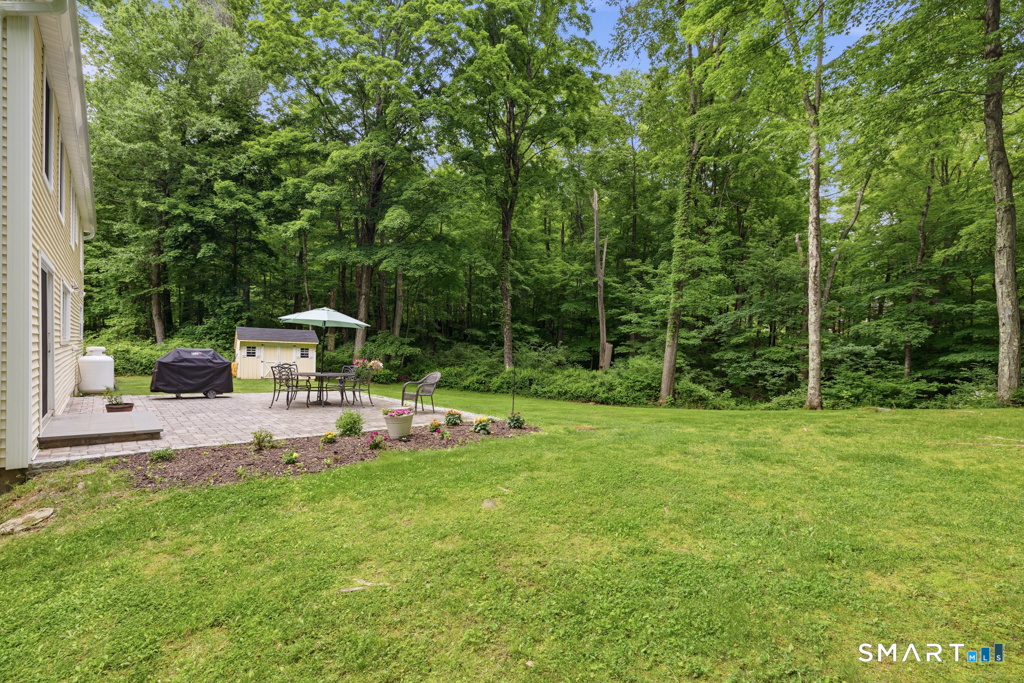76 Pocahontas Road Redding, CT 06896 - Photo 4 of 32