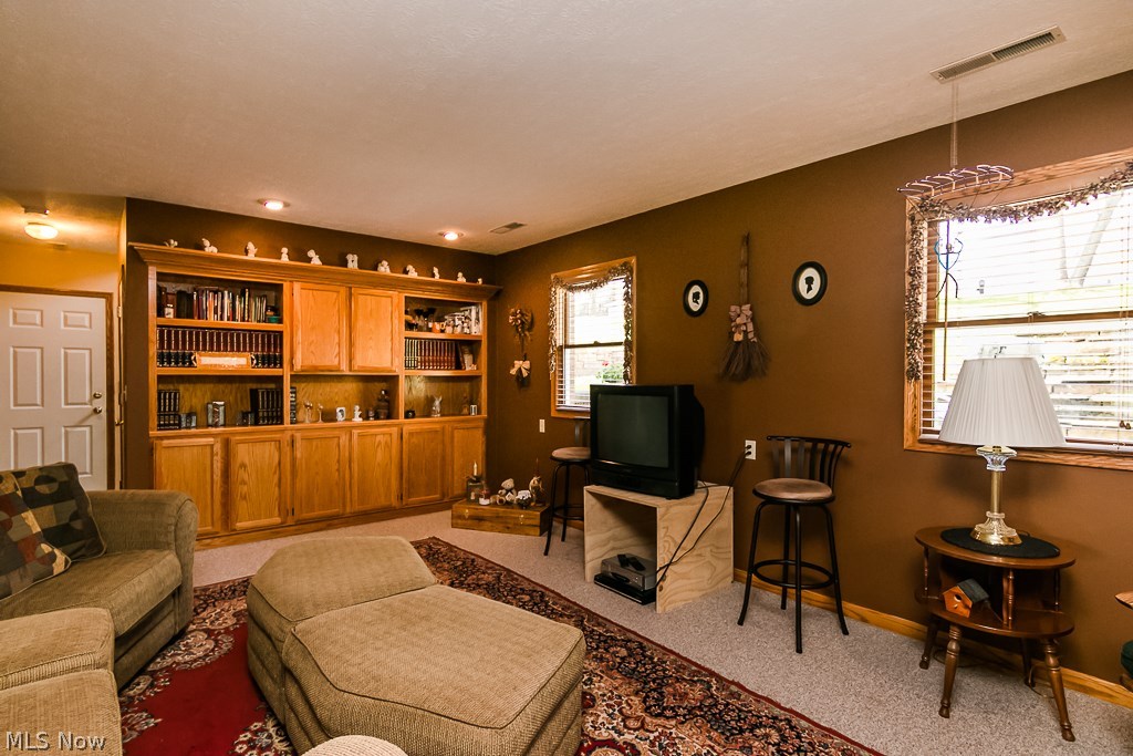 172 Lester Road New Franklin, OH 44319 - Photo 13 of 33
