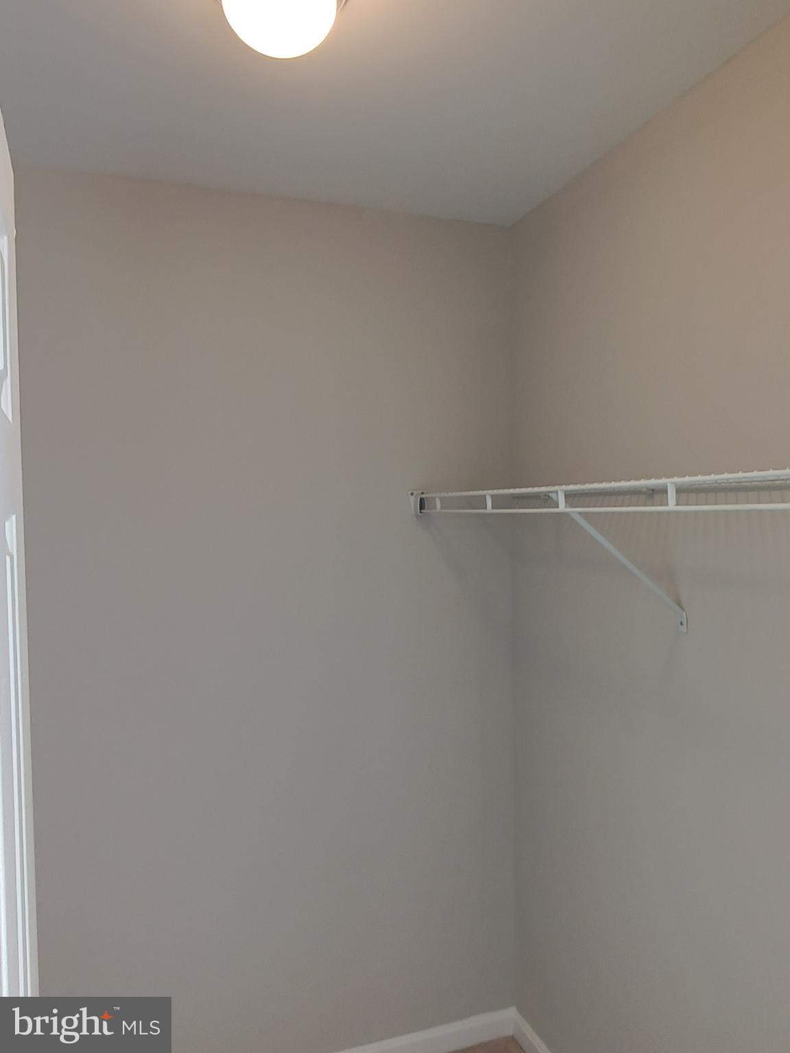 345 Silver Ridge Drive Sterling, VA 20164 - Photo 17 of 36