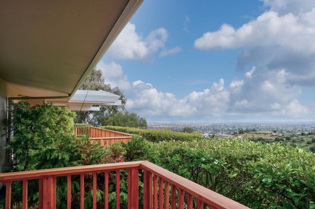 $3,100,000 | 21755 Arrowhead Lane, Saratoga, CA 95070